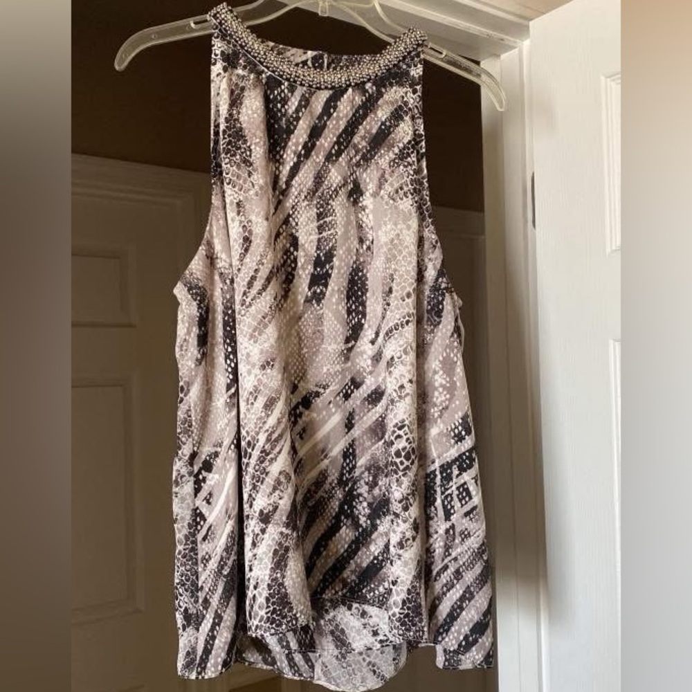 Stylish Black and White Women's Blouse